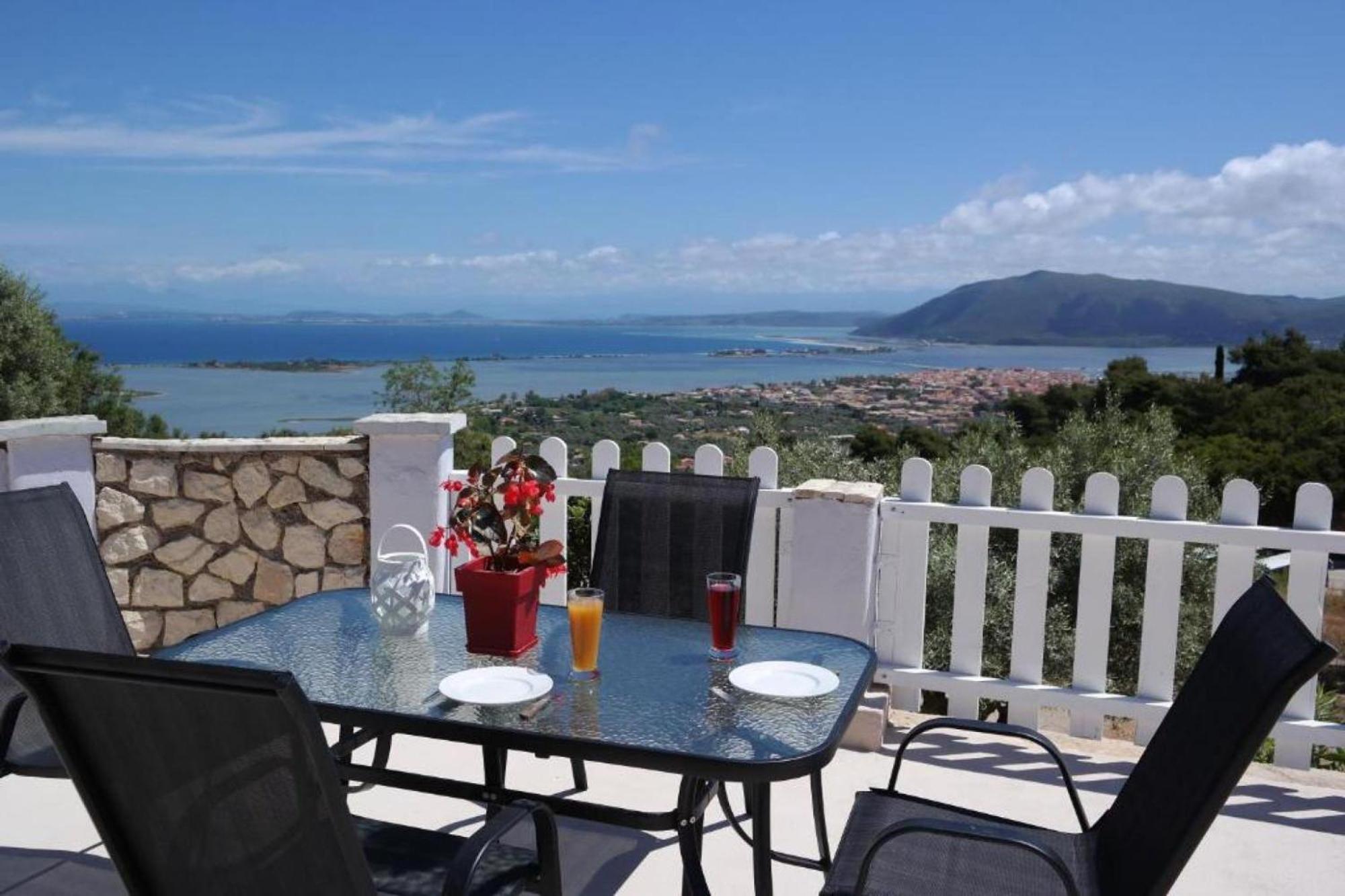 Eris Villa - Amazing View In Lefkada Frinion Экстерьер фото